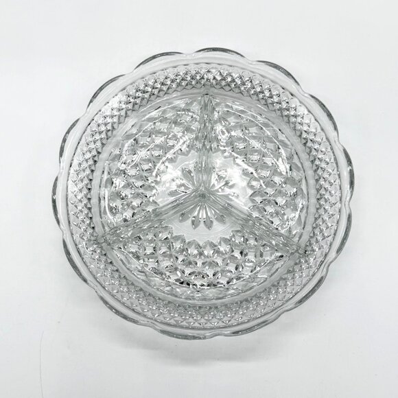 Anchor Hocking Wexford Clear Round Divided Relish Tray, 3 Sections Scalloped Rim - Picture 3 of 5